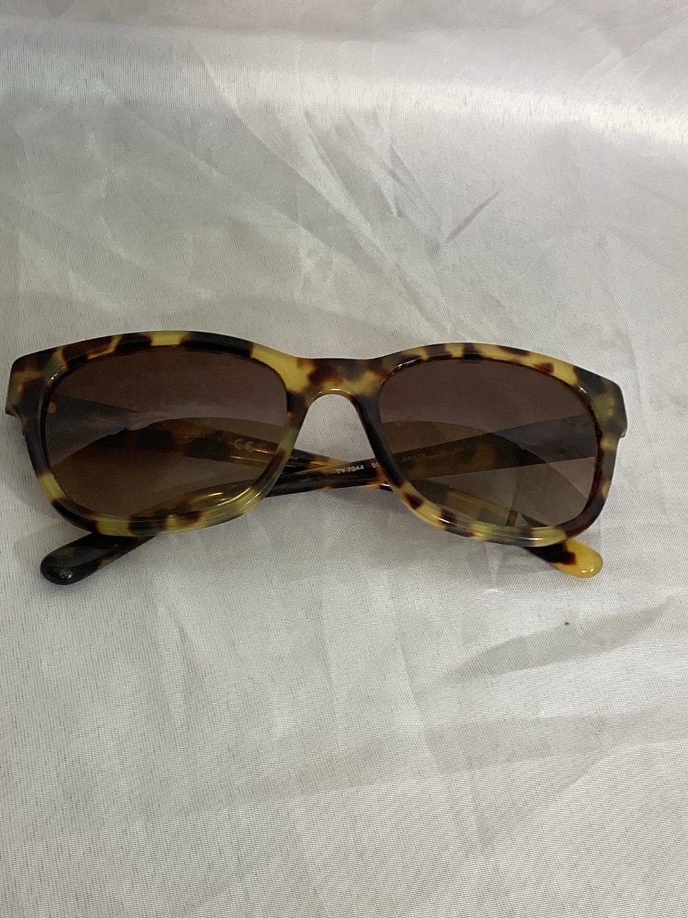 Tory Burch sunglasses - Picture 1 of 4